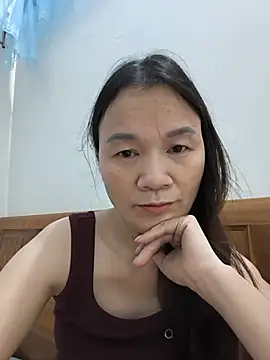Lye_lovely stripchat live cam model