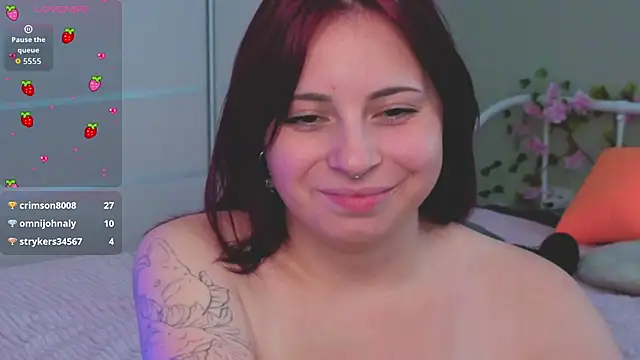BellaKvarc stripchat live cam model