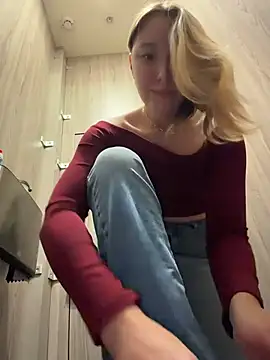 -NaughtyAngel- stripchat live cam model