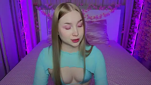 LilyStarlight stripchat live cam model