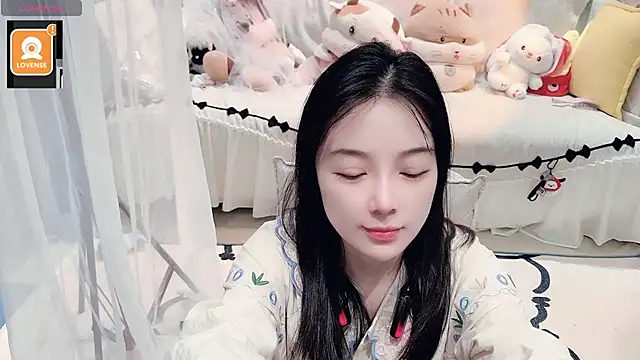 AKiKi711 stripchat live cam model