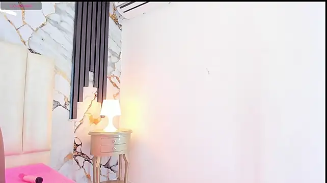 AlanniLane stripchat live cam model