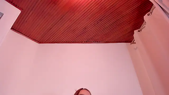 jazlinn4 stripchat live cam model