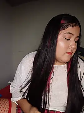 Mia_luxA stripchat live cam model