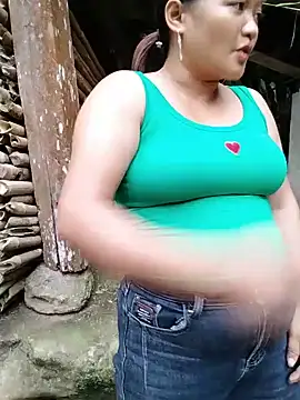 Vy-vi stripchat live cam model
