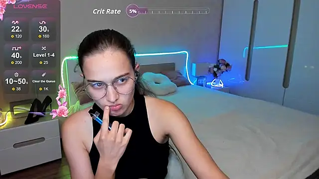 Alisa_Smitti stripchat live cam model