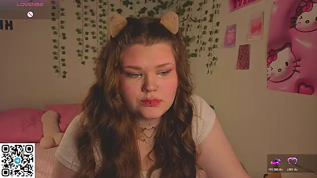 Lilyssse stripchat live cam model