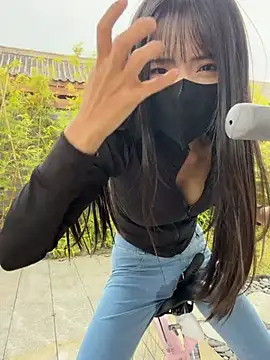 xiao-Lin stripchat live cam model