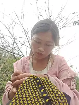 Buong-binh stripchat live cam model