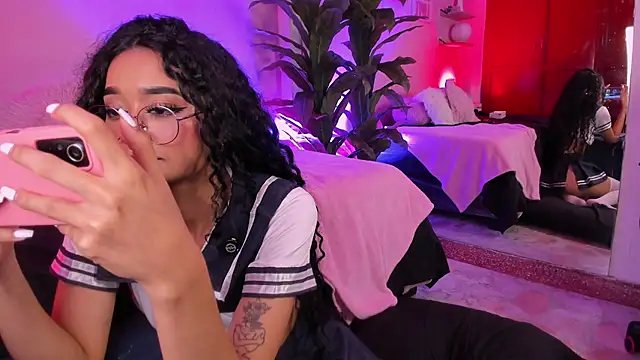 Yumeku_04 stripchat live cam model