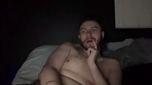 WhiteMamba6910 stripchat live cam model