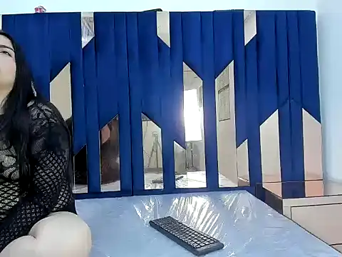 NatyKittySS stripchat live cam model