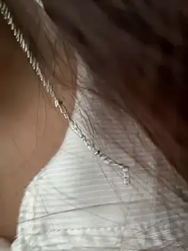 luna-sisi stripchat live cam model