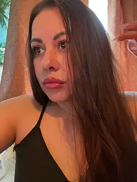 DaisyStreet stripchat live cam model