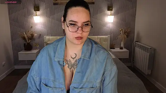 Kity_Mooree stripchat live cam model