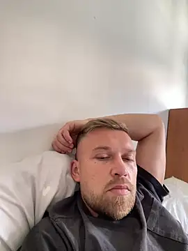ghsdfhsf stripchat live cam model