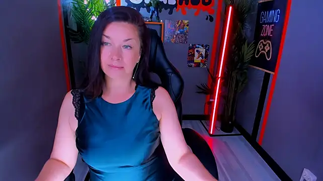 AnaMills stripchat live cam model