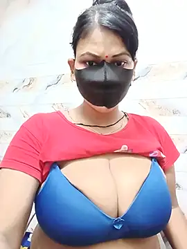 varnika stripchat live cam model