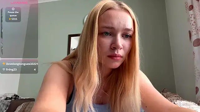 LovelyLisy stripchat live cam model