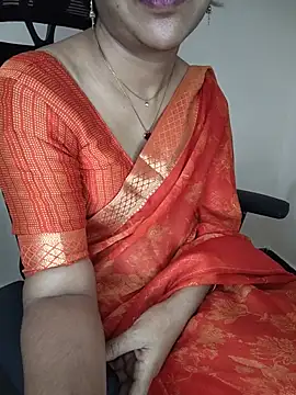 Cute-Smiely-Queen-Telugu stripchat live cam model
