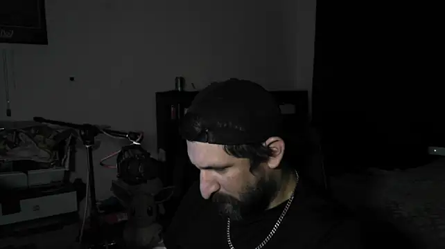 DevilPup75_ stripchat live cam model