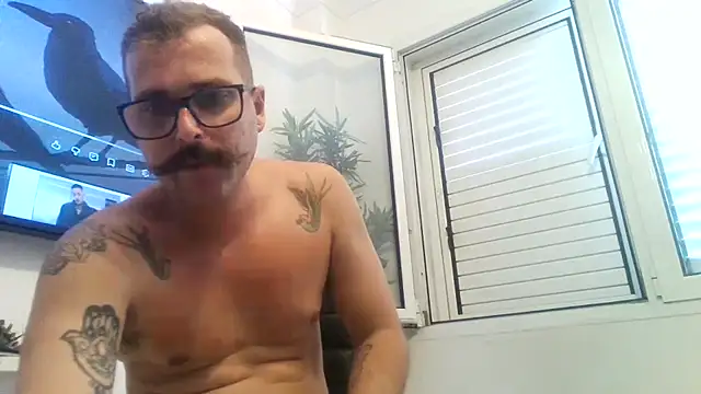 yanick931 stripchat live cam model