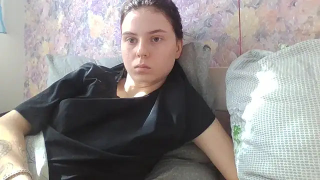 RoyalVelour_ stripchat live cam model