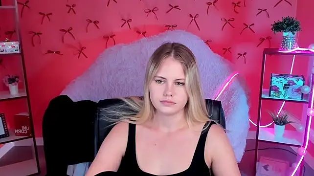 LanaWey stripchat live cam model