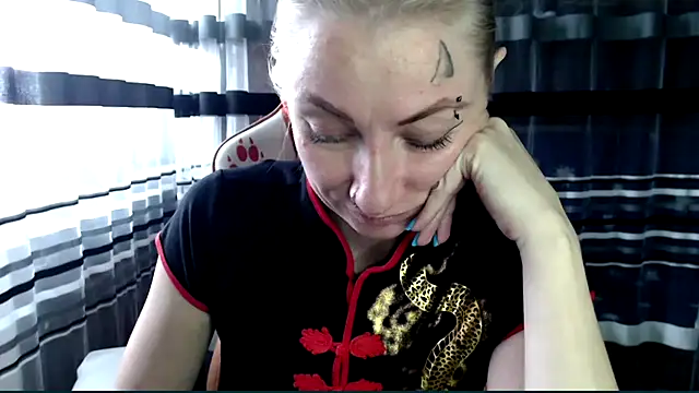 cold_lollipop stripchat live cam model