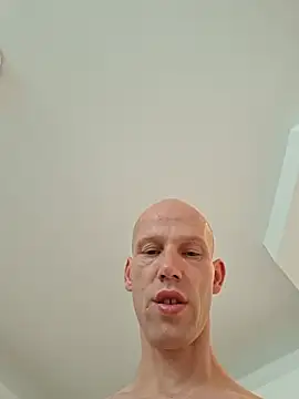 genaroo38 stripchat live cam model