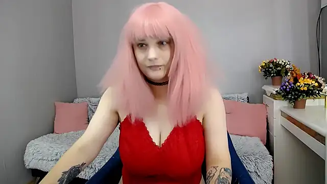 Estheri stripchat live cam model