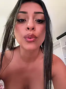 sweetAli_ stripchat live cam model