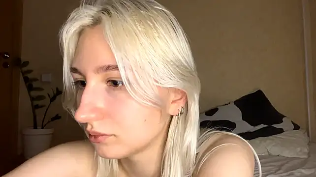 LishaNuding stripchat live cam model