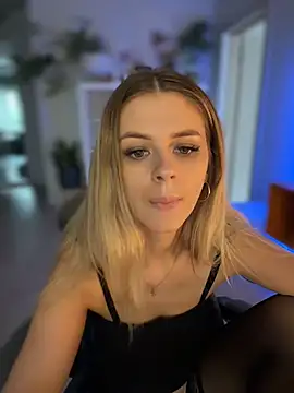 Love_Bri stripchat live cam model