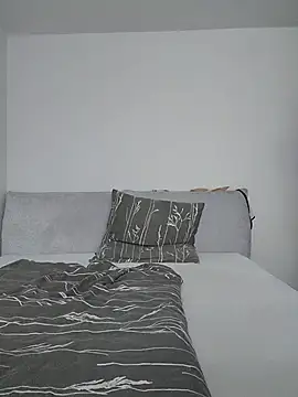 Peternylon1978 stripchat live cam model
