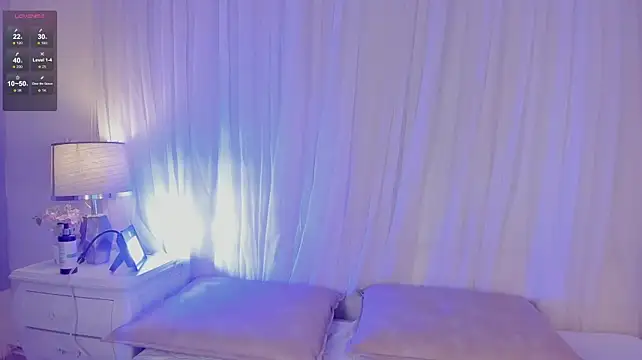 SeleneLight stripchat live cam model