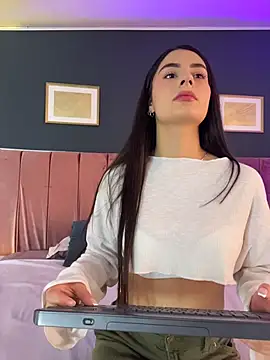 Aitana06_ stripchat live cam model