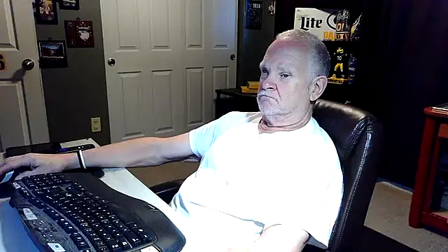 nobledad stripchat live cam model