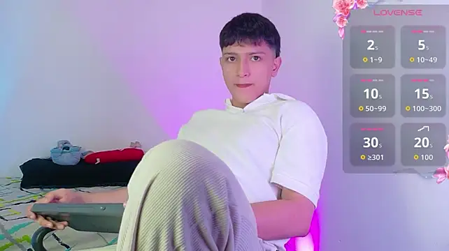 SaNti_ll stripchat live cam model