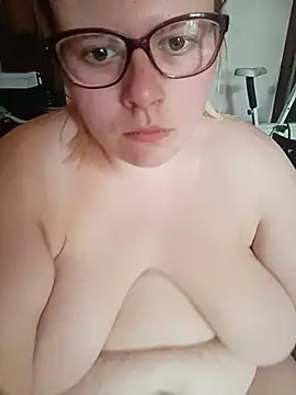 SelenaRoulst stripchat live cam model