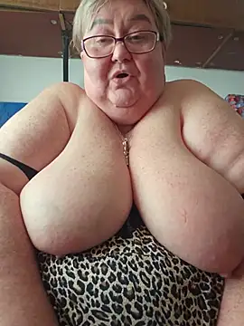 Awn290668 stripchat live cam model