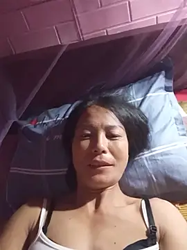 Lily-ly stripchat live cam model