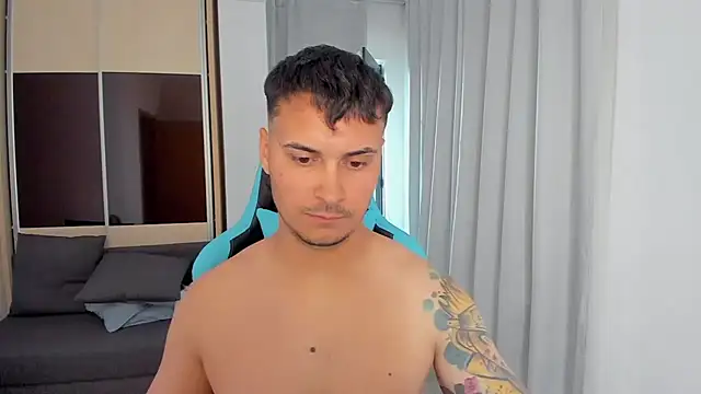 MatMalonne stripchat live cam model