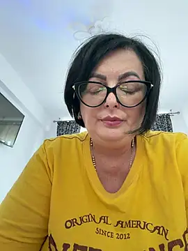 Amandamuller1982 stripchat live cam model