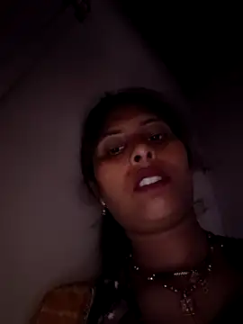 Maya_mohni stripchat live cam model