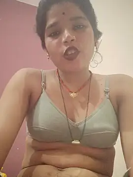 Mahek_-Love143 stripchat live cam model