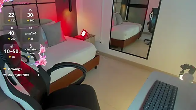 jade_swann stripchat live cam model