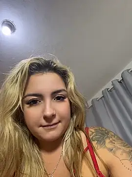 Victoriacavalliery stripchat live cam model