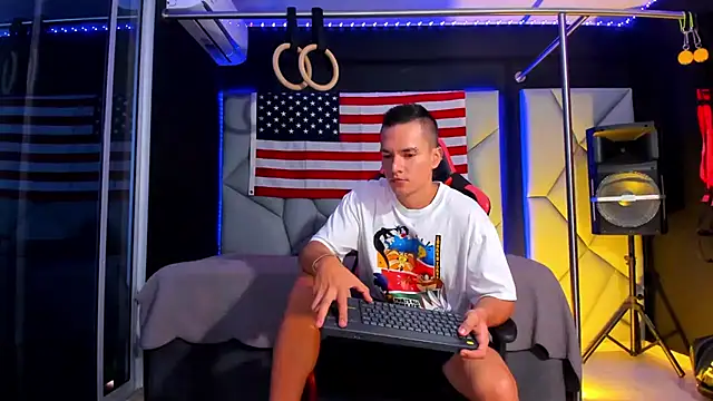 Aydenmiller96 stripchat live cam model