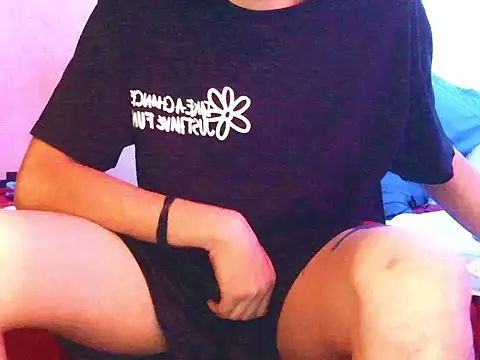 LatinoClouP94sins stripchat live cam model